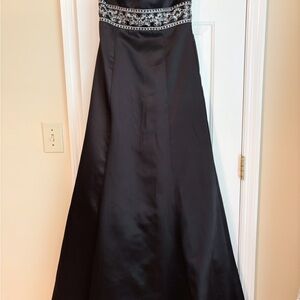 Morgan & Co. Black Embellished formal gown